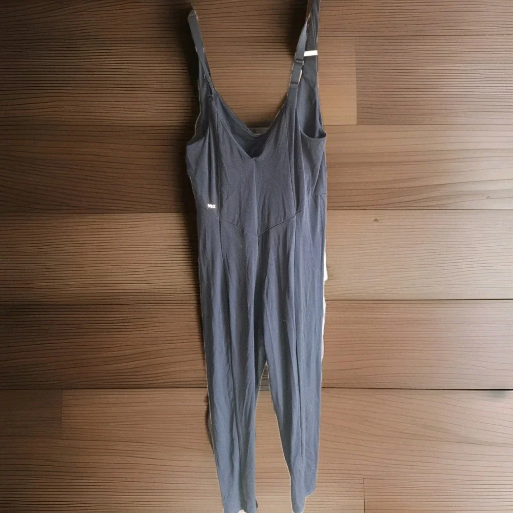 Victoria's Secret Black Solid Large Seamless‎ Workout Bodysuit Jumpsuit VSX
